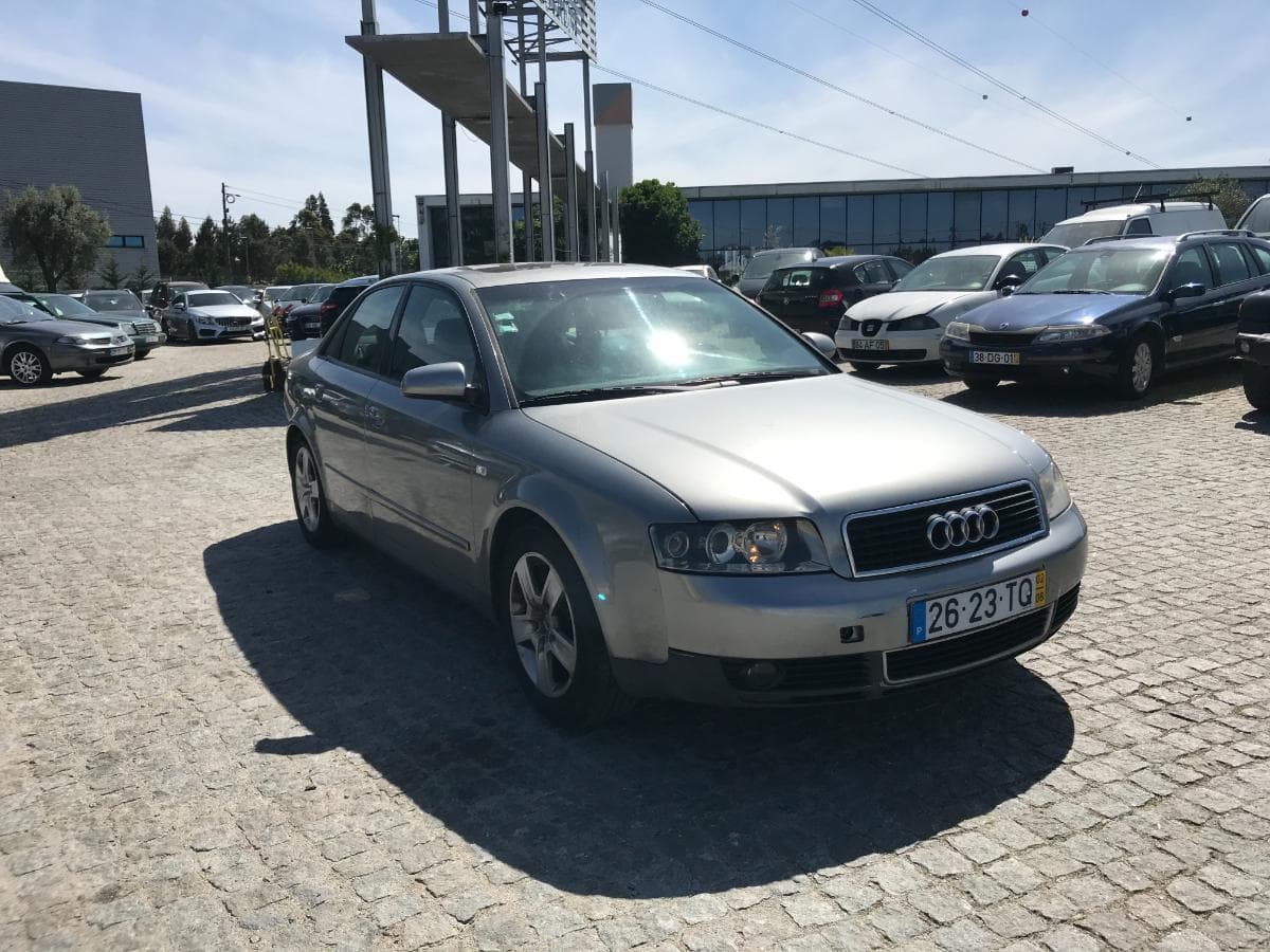 Audi A4 1.9TDI · Ano 2002 — image 1