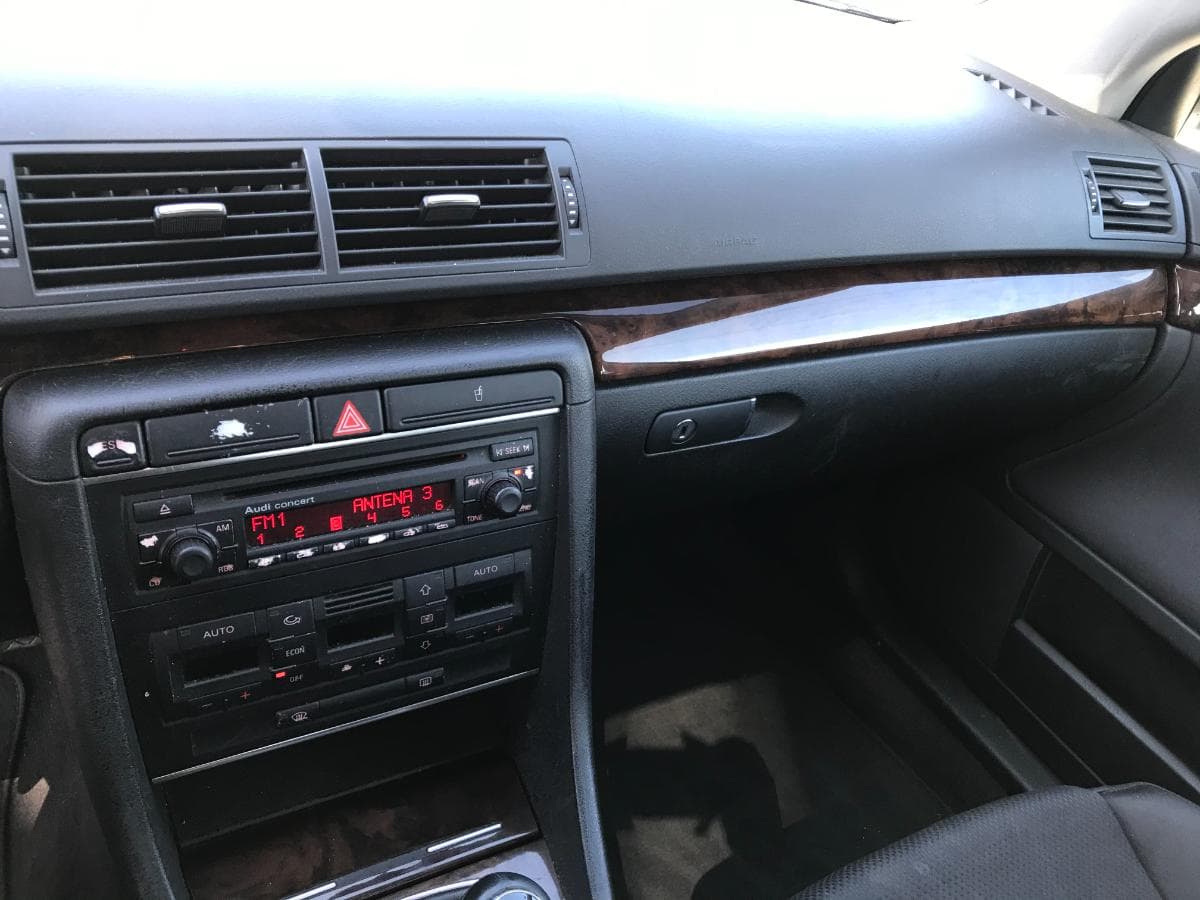 Audi A4 1.9TDI · Ano 2002 — image 15