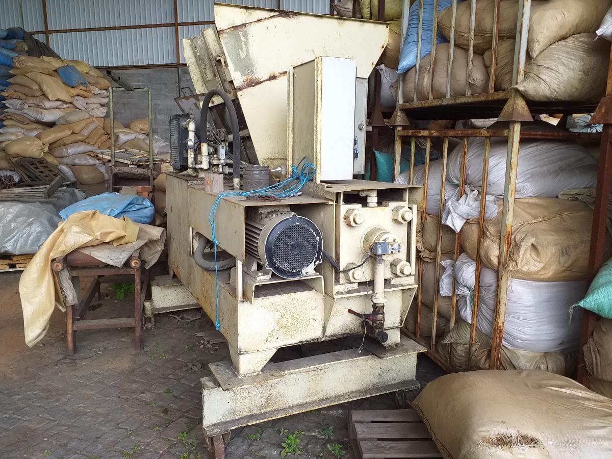 Máquina de Briquetes — image 7