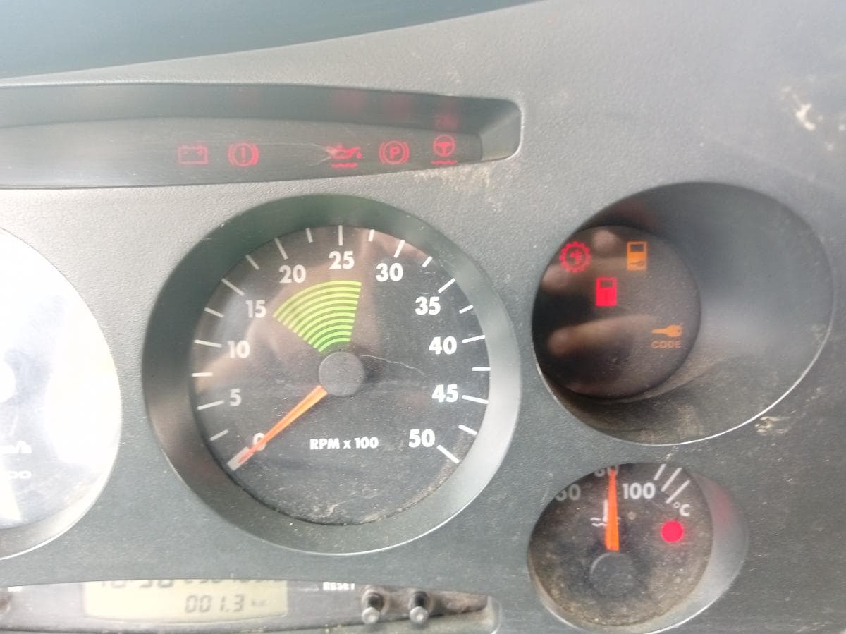 Iveco 35C12D · 7 Lugares · Ano 2005 — imagem 16