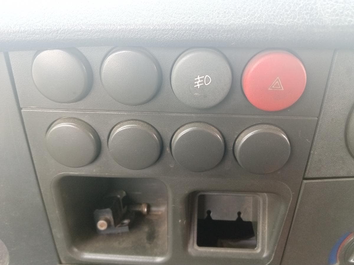 Iveco 35C12D · 7 Lugares · Ano 2005 — imagem 24