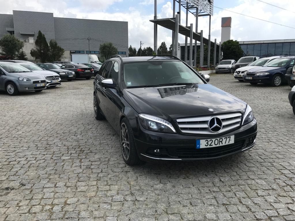 Mercedes-Benz C 220CDI · Ano 2008 — imagen 1
