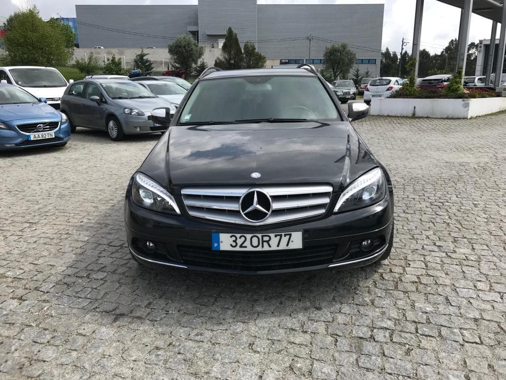 Mercedes-Benz C 220CDI · Ano 2008 — imagen 2