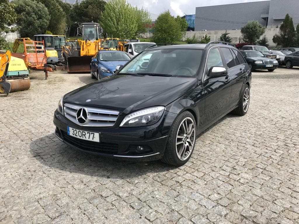 Mercedes-Benz C 220CDI · Ano 2008 — imagen 3
