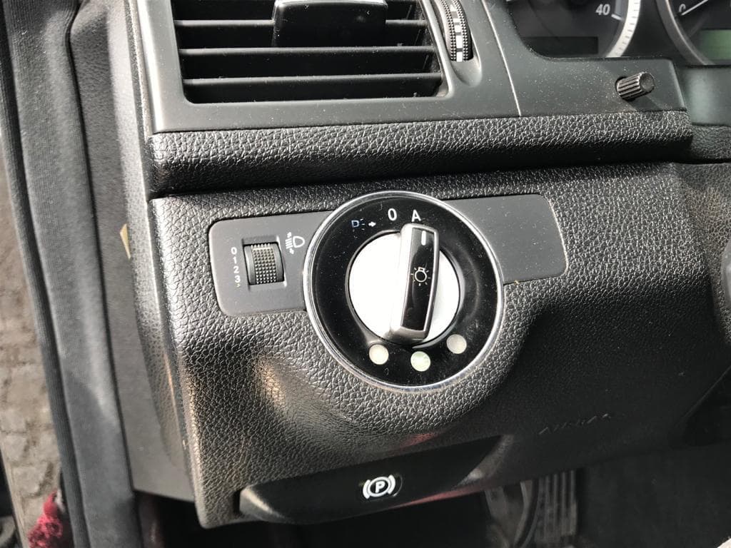 Mercedes-Benz C 220CDI · Ano 2008 — imagen 21