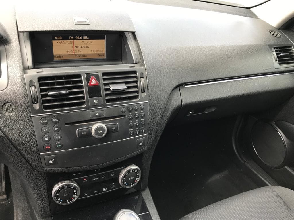 Mercedes-Benz C 220CDI · Ano 2008 — imagen 25