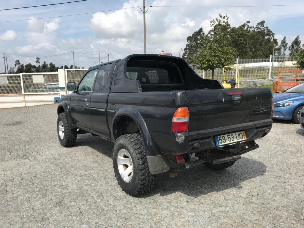Mitsubishi L200 4x4 · Ano 2003 — image 4