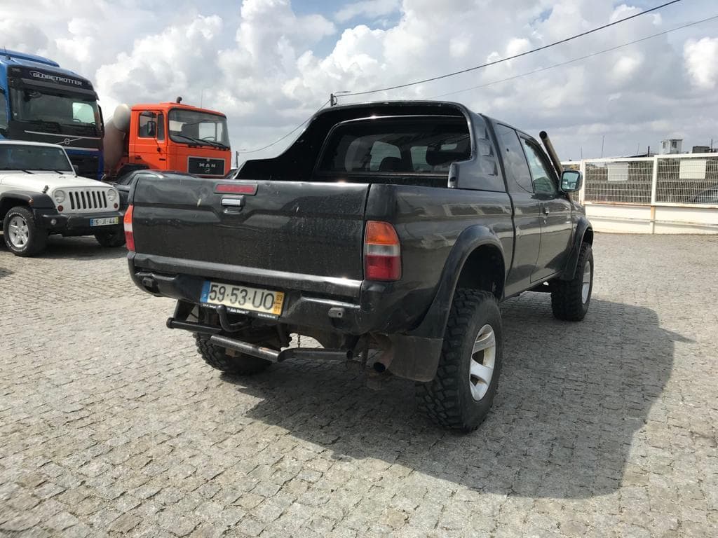 Mitsubishi L200 4x4 · Ano 2003 — image 6