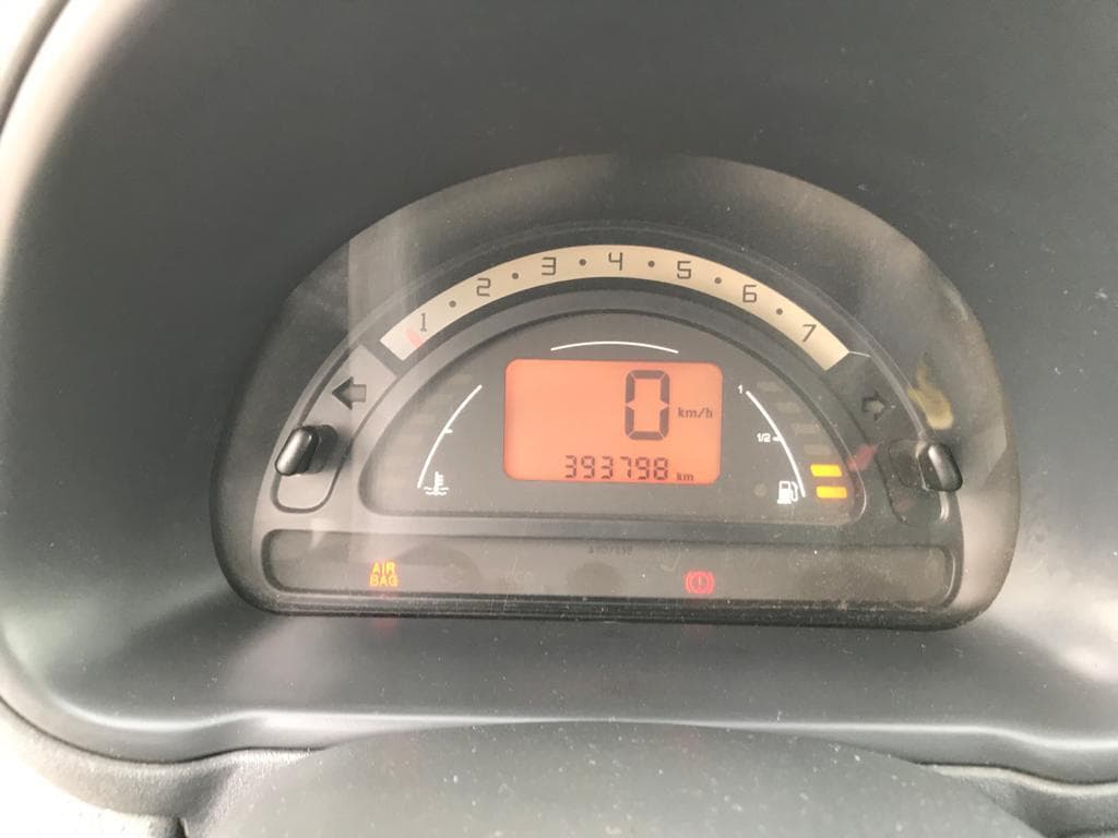Citroën C3 1.4 HDI · Ano 2003 — imagem 14