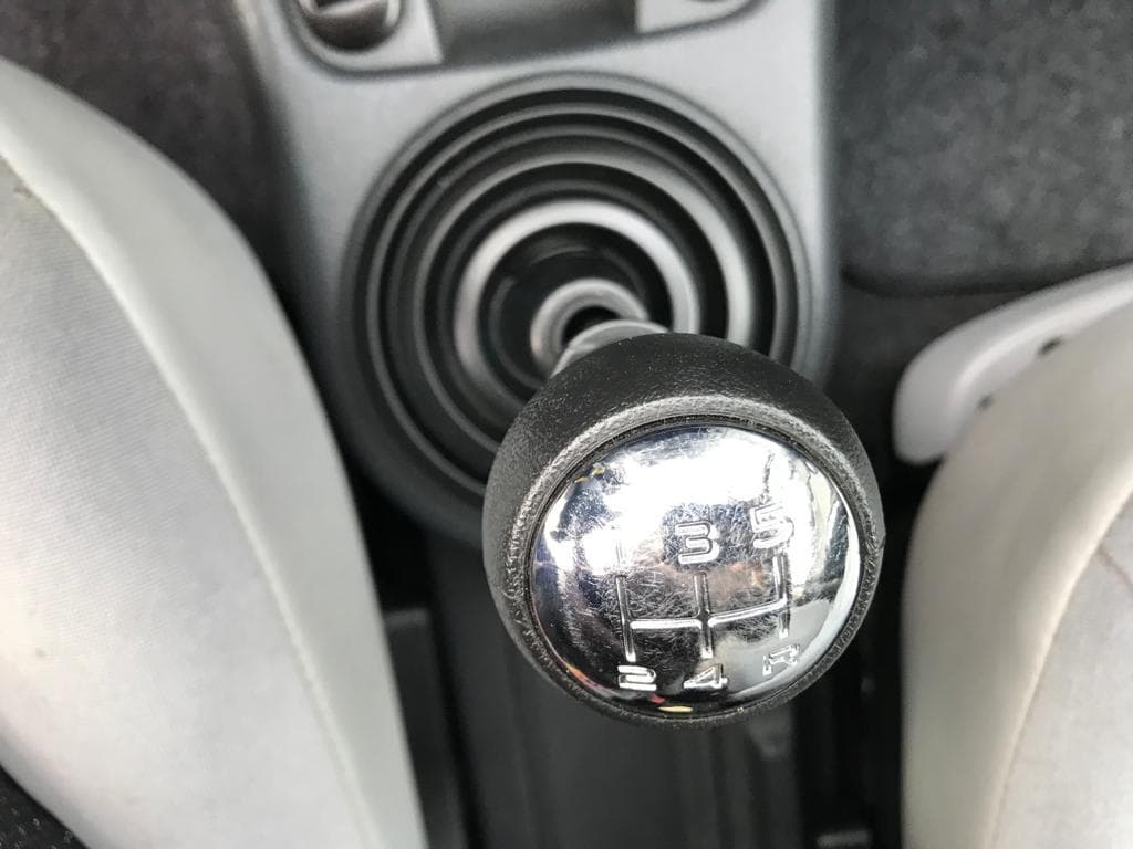 Citroën C3 1.4 HDI · Ano 2003 — imagem 17