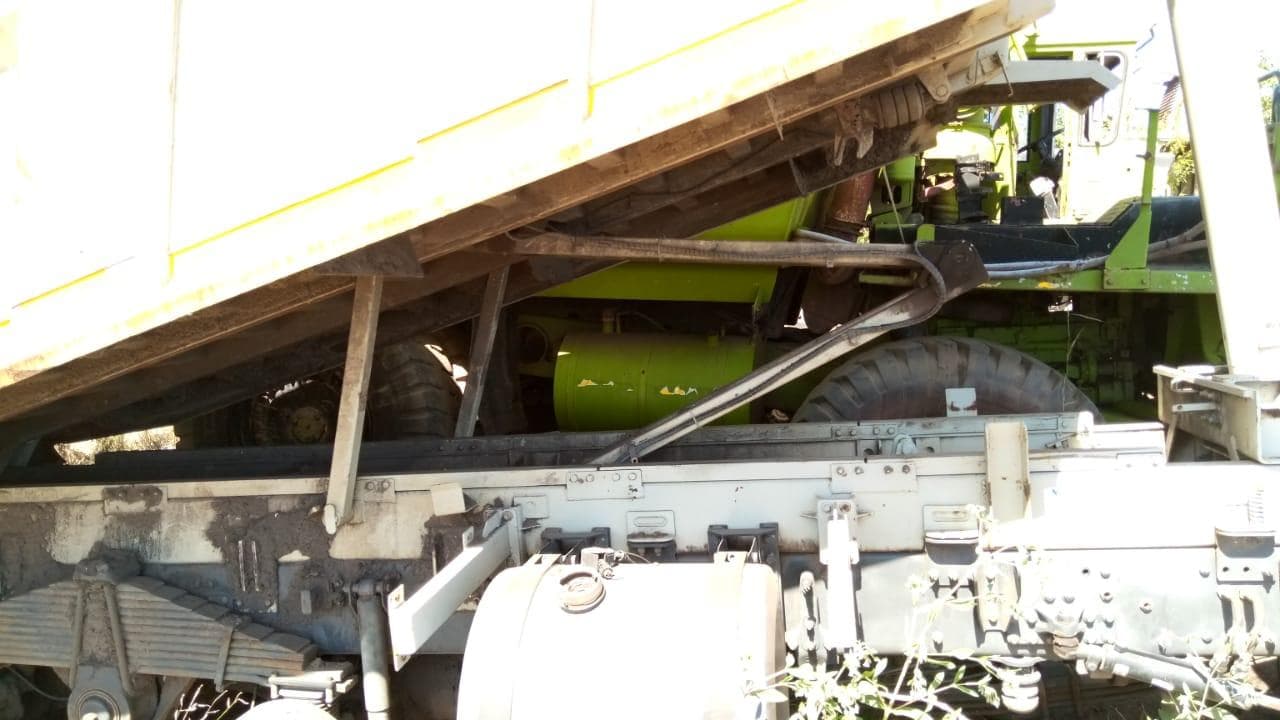 Dump Truck · — imagem 3