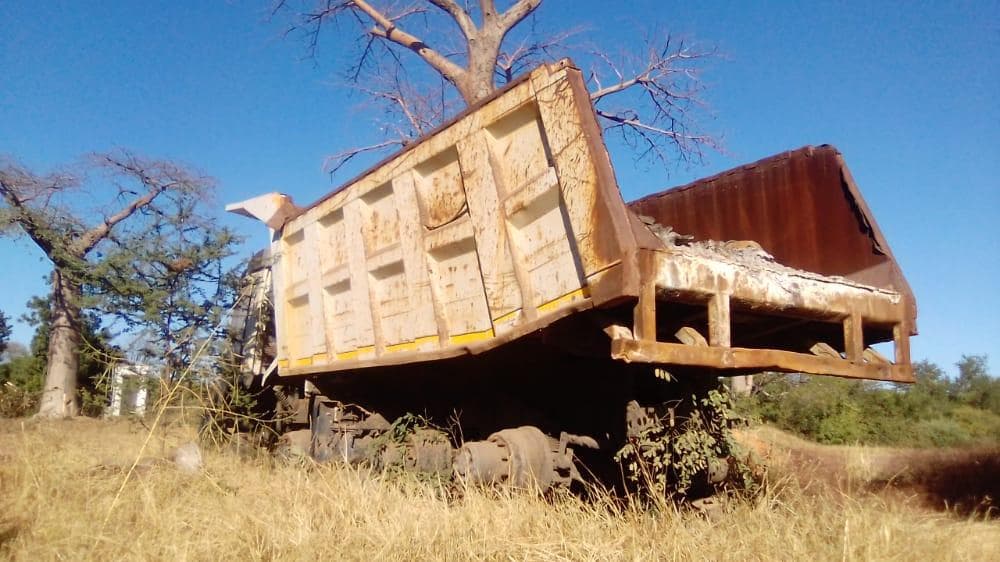 Dump Truck · — imagen 1