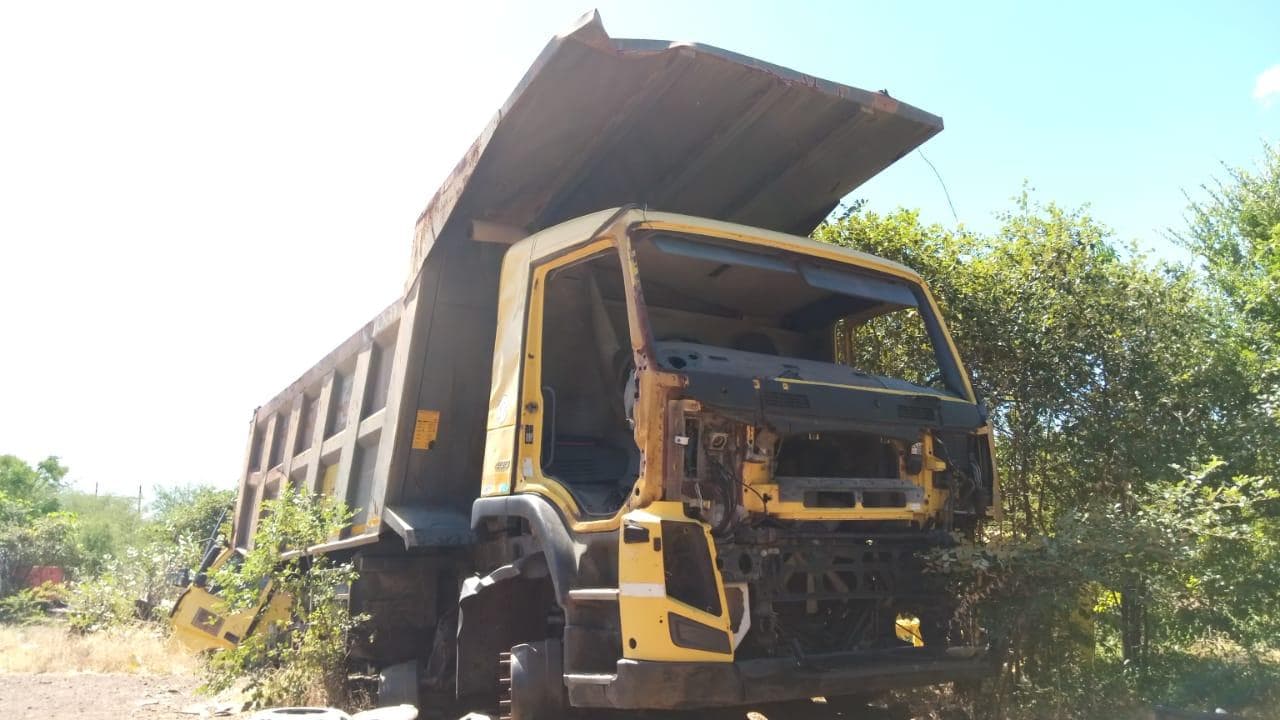 Dump Truck · — imagem 1