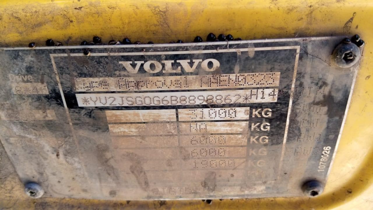 Camião Volvo · — imagen 2