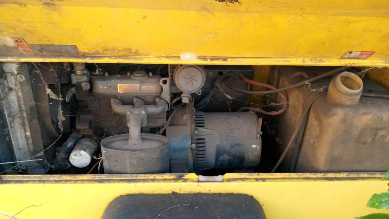 Cabine + Cabine + TOYOTA HILUX + Gambiarra · — imagen 6