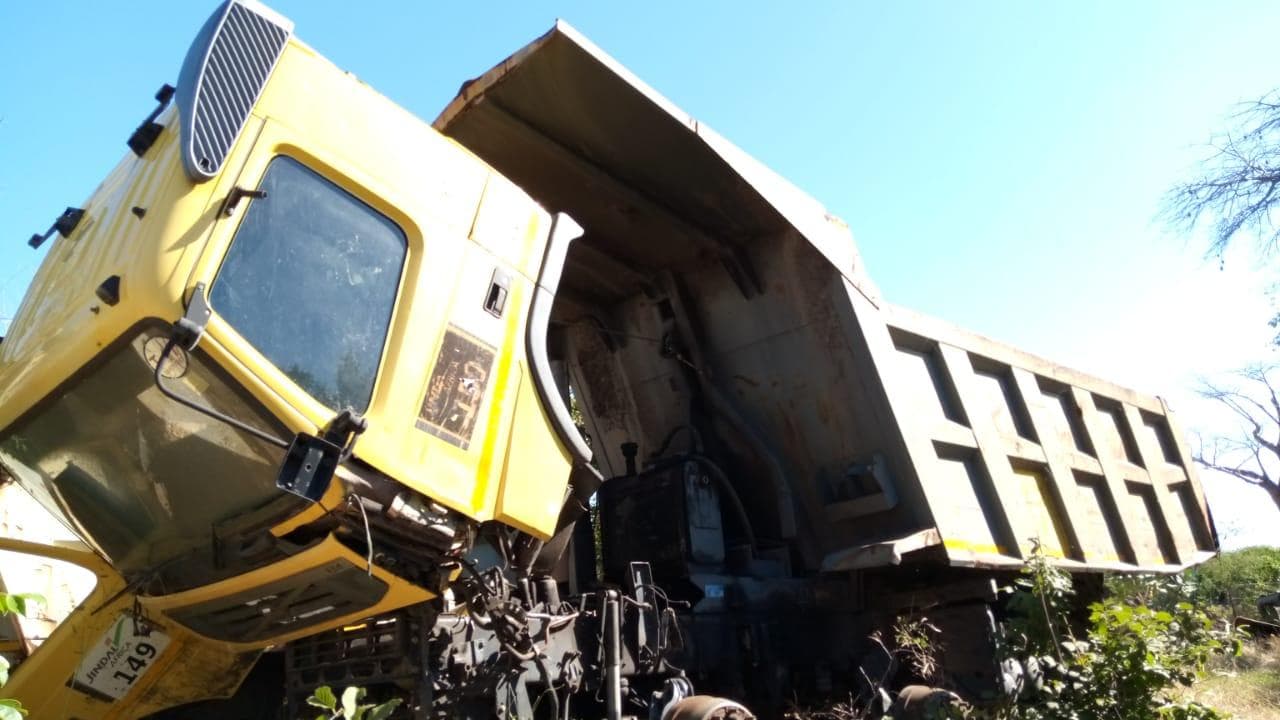Dump Truck · — image 1