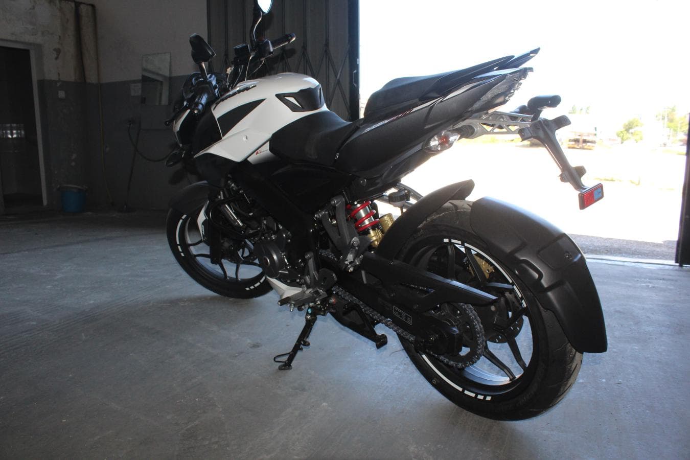 Bajaj Pulsar NS 200 — imagen 4
