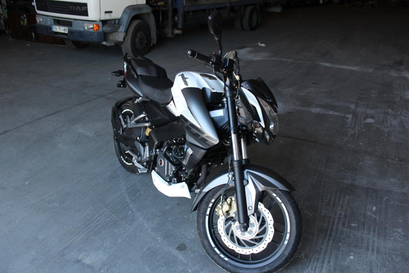 Bajaj Pulsar NS 200 — imagen 3