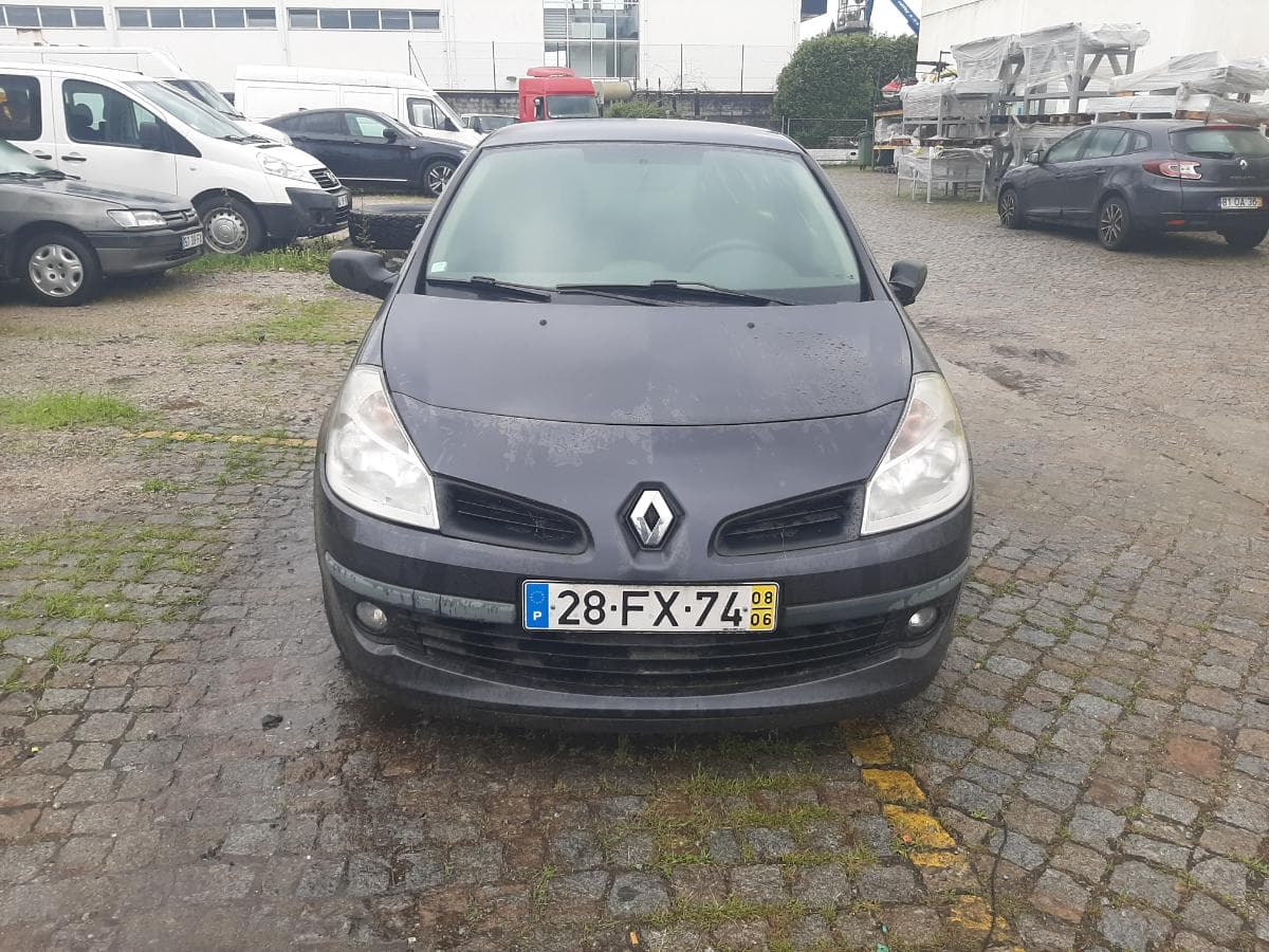 Renault Clio 1.5 DCI + Renault Master 2.3 DCI + Fiat Punto — image 4