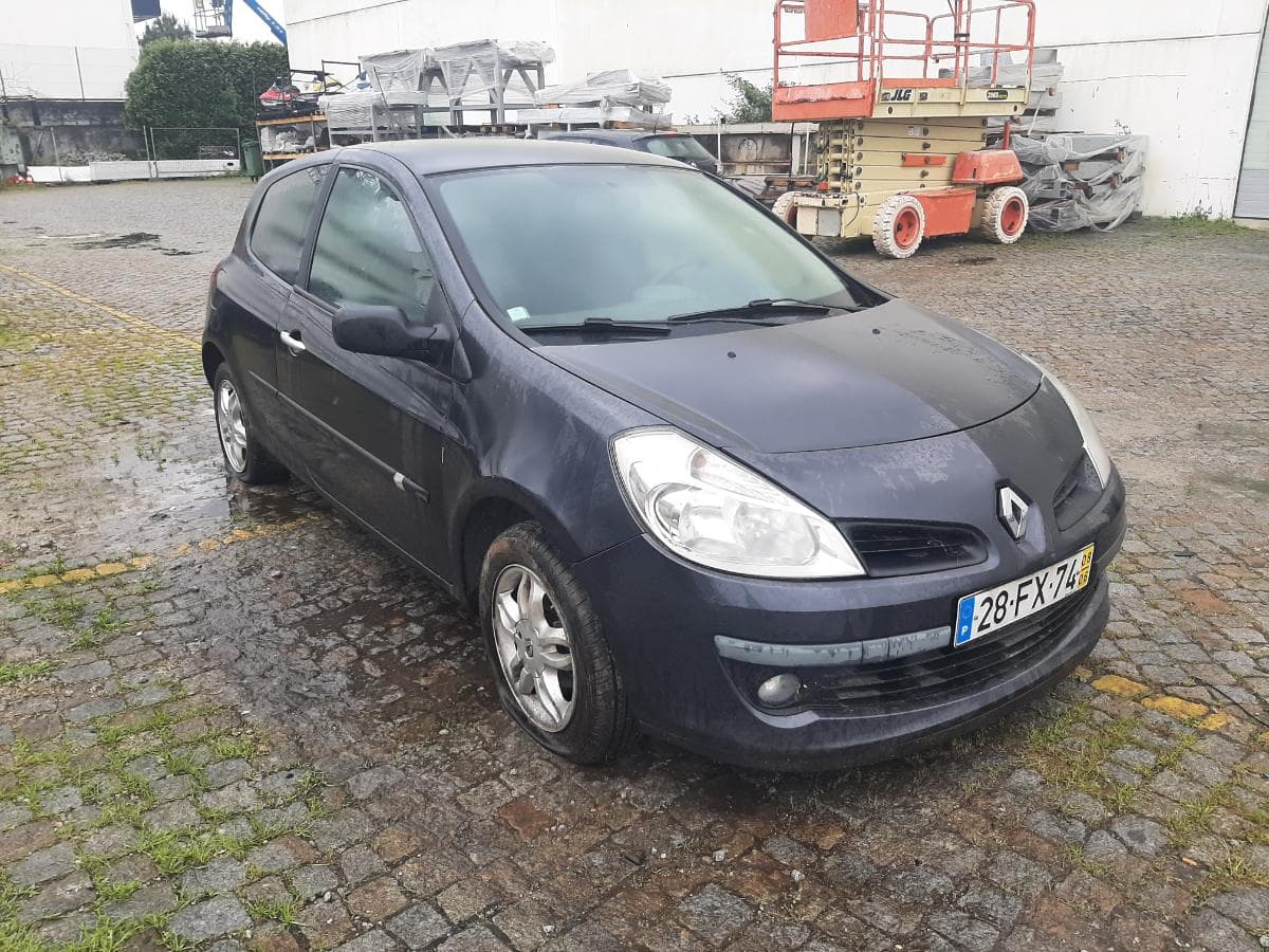 Renault Clio 1.5 DCI + Renault Master 2.3 DCI + Fiat Punto — image 1