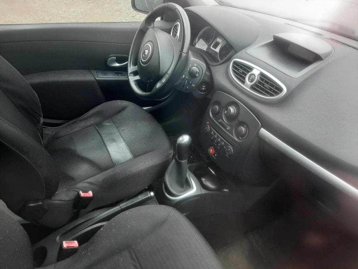Renault Clio 1.5 DCI + Renault Master 2.3 DCI + Fiat Punto — image 19