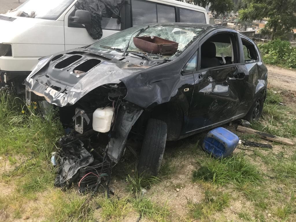 Renault Clio 1.5 DCI + Renault Master 2.3 DCI + Fiat Punto — image 3