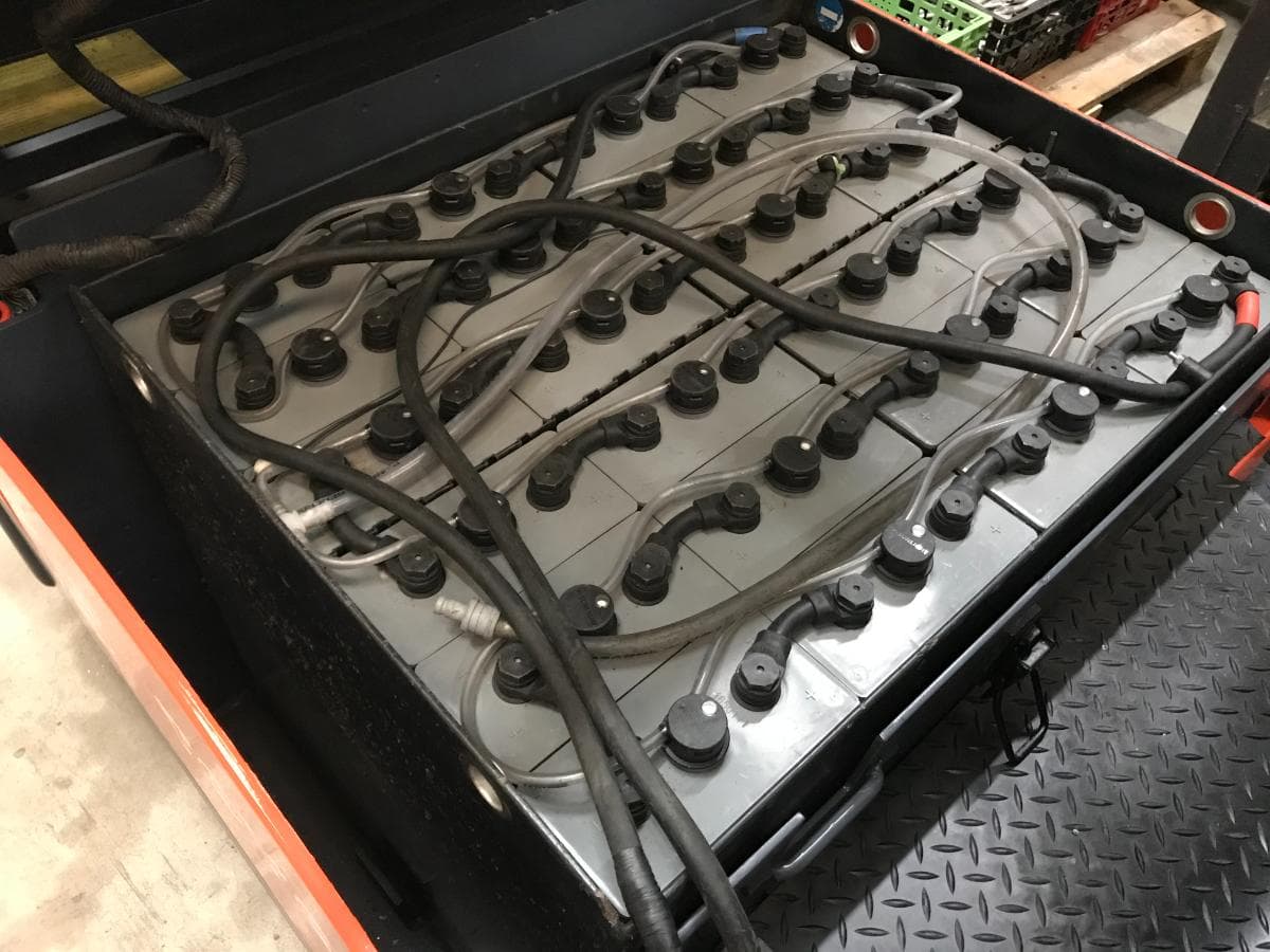 Empilhador Toyota · Elétrico · 1500kg — imagen 12