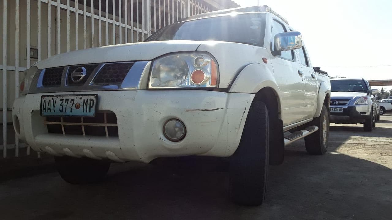 Nissan Hardbody · — imagem 2
