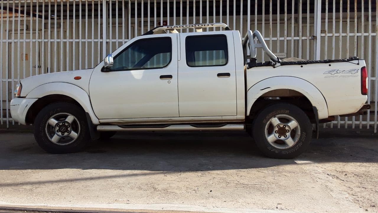 Nissan Hardbody · — imagem 4