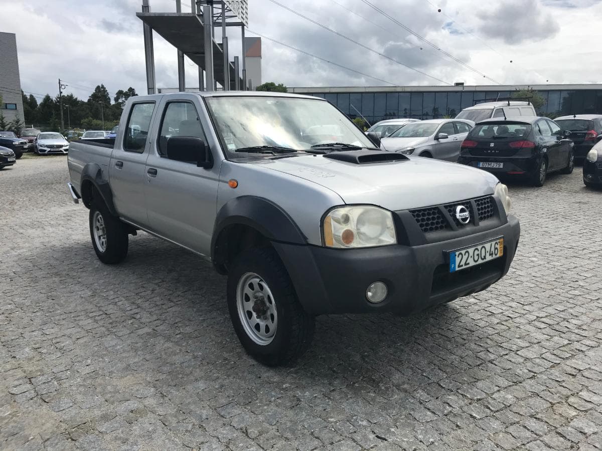 Nissan Pick Up 2.5 DCI · Ano 2008 — imagem 1