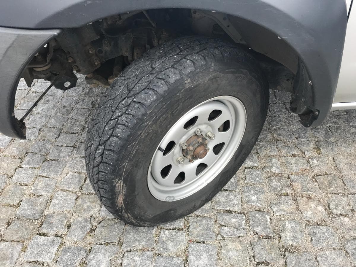 Nissan Pick Up 2.5 DCI · Ano 2008 — imagem 11