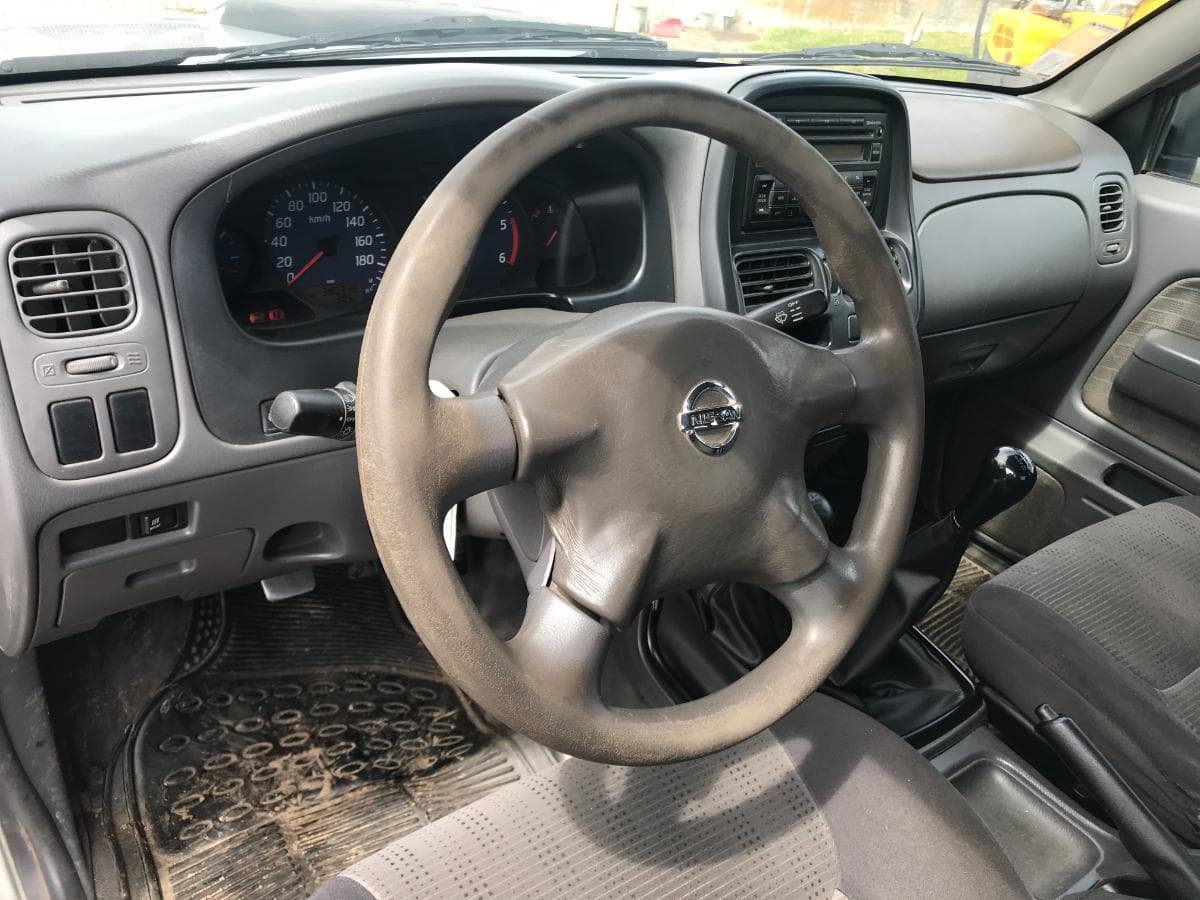 Nissan Pick Up 2.5 DCI · Ano 2008 — imagem 14