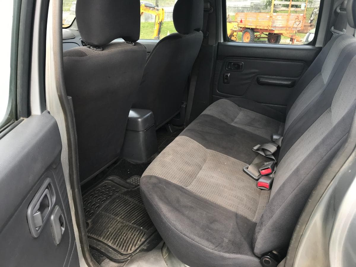 Nissan Pick Up 2.5 DCI · Ano 2008 — imagem 16