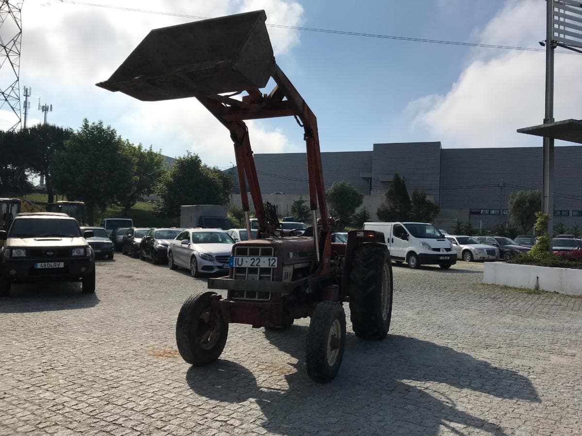 Trator Agrícola Case International 454 50 CV — image 3