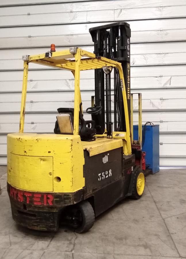 Empilhador Hyster E5.50 XL · Ano 2006 — imagem 2
