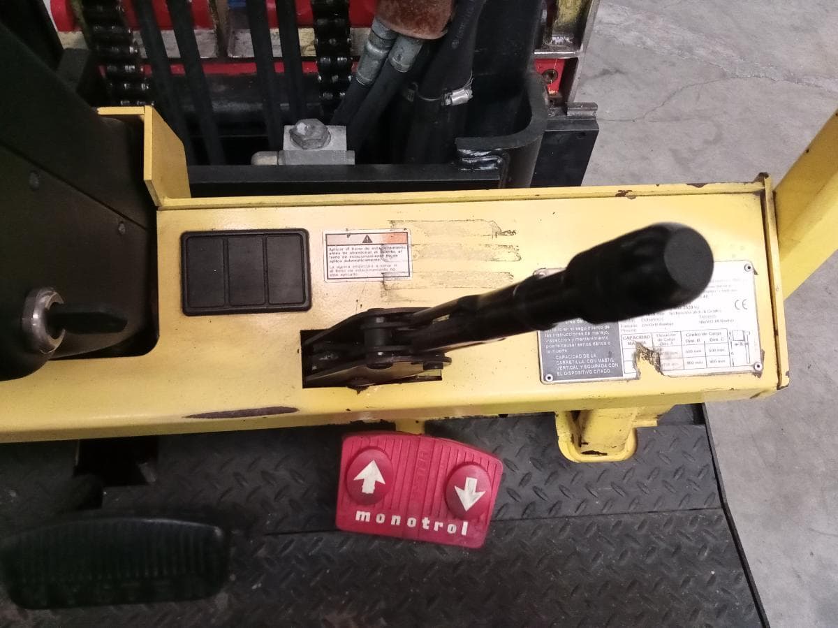 Empilhador Hyster E5.50 XL · Ano 2006 — imagem 15