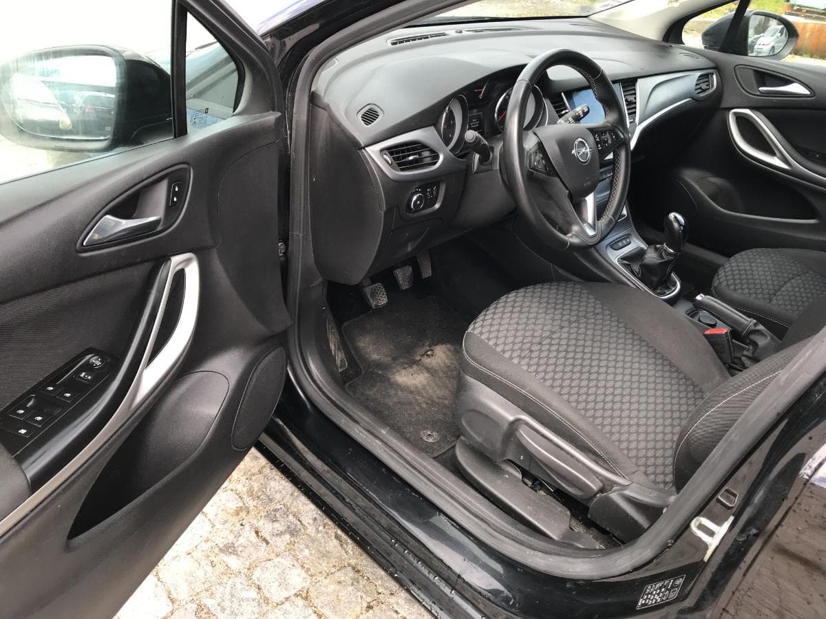 Opel Astra 1.6 CDTI · Ano 2017 — imagen 13