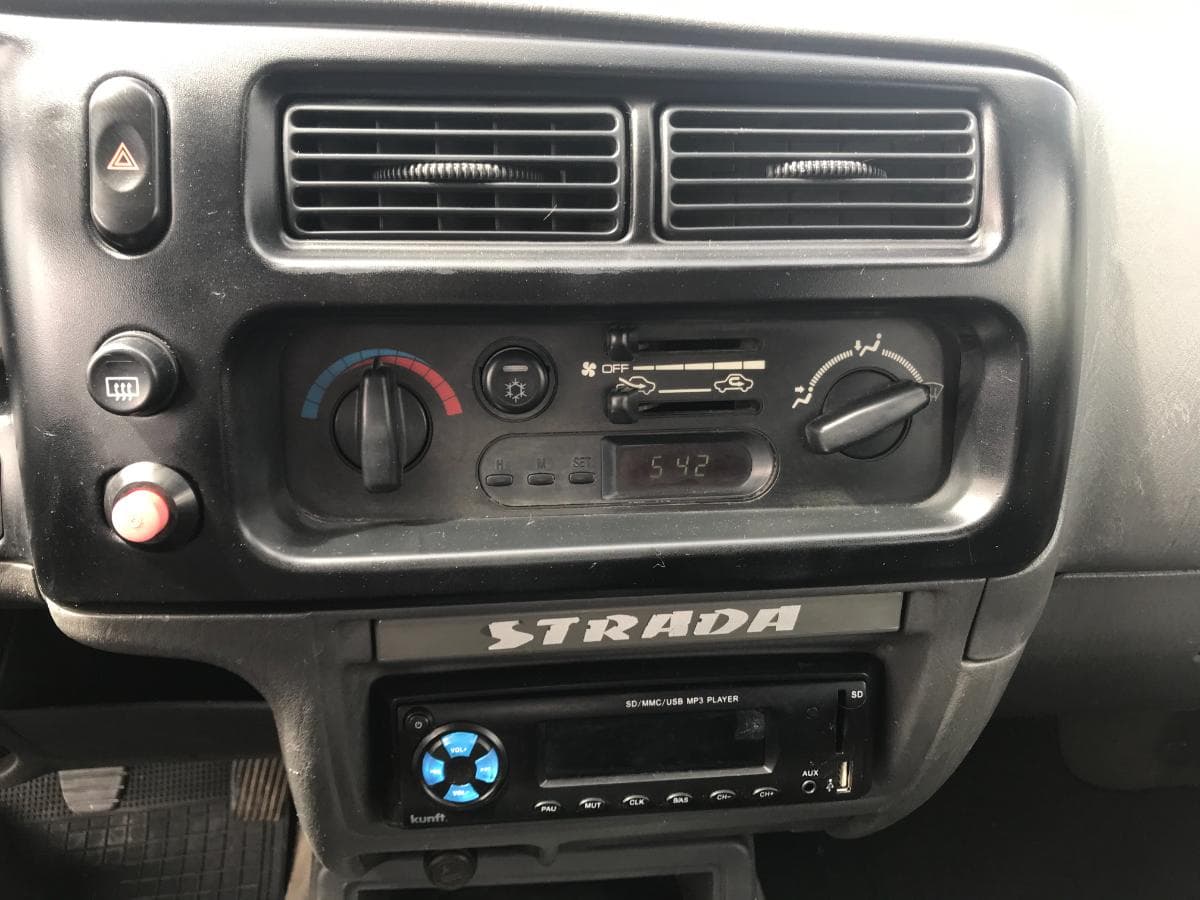 Mitsubishi L200 2.5 TD · Ano 1998 — imagen 15