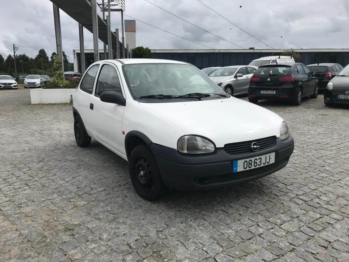 Opel Corsa · Ano 1998 — imagen 1