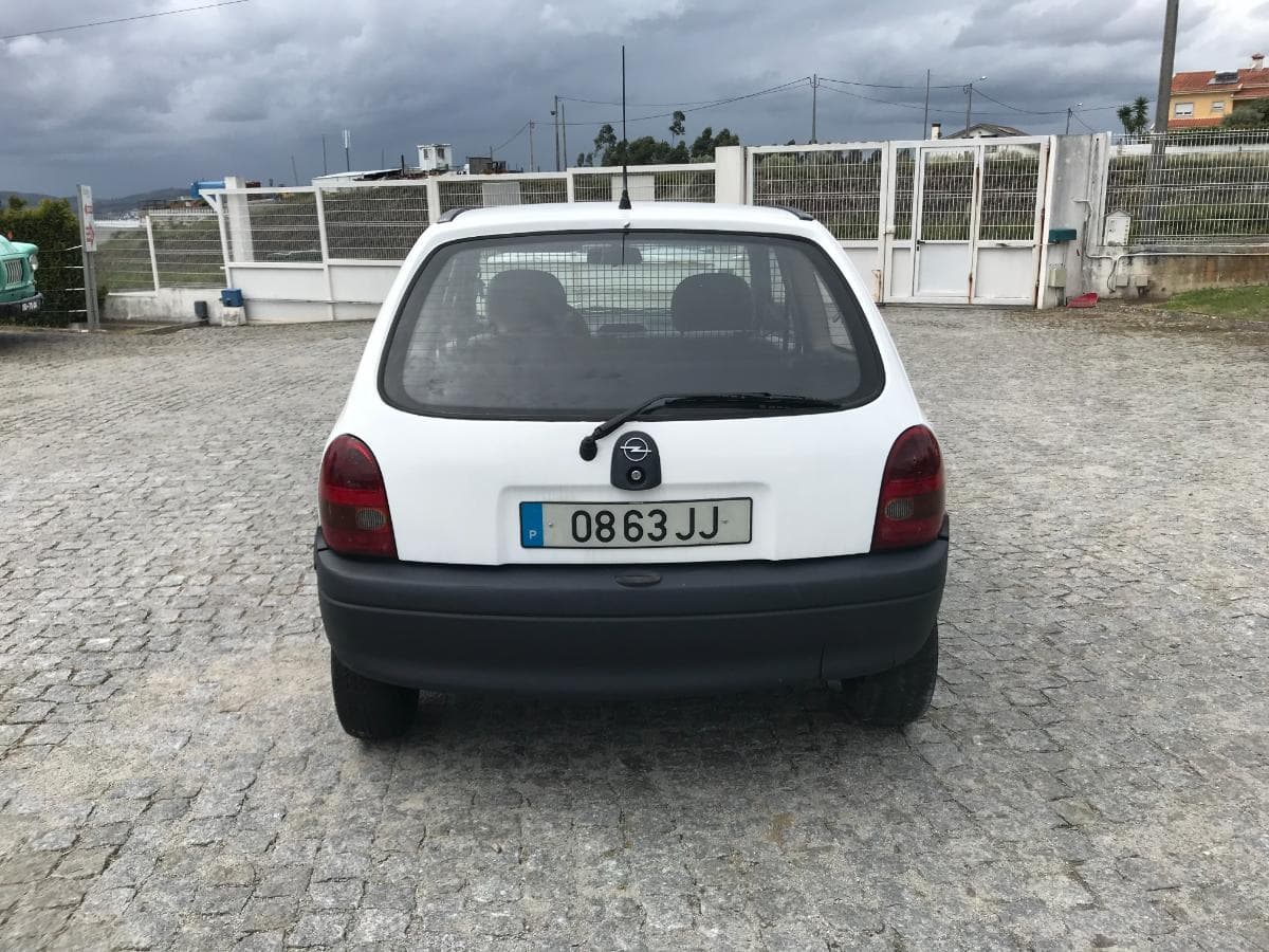 Opel Corsa · Ano 1998 — imagen 5