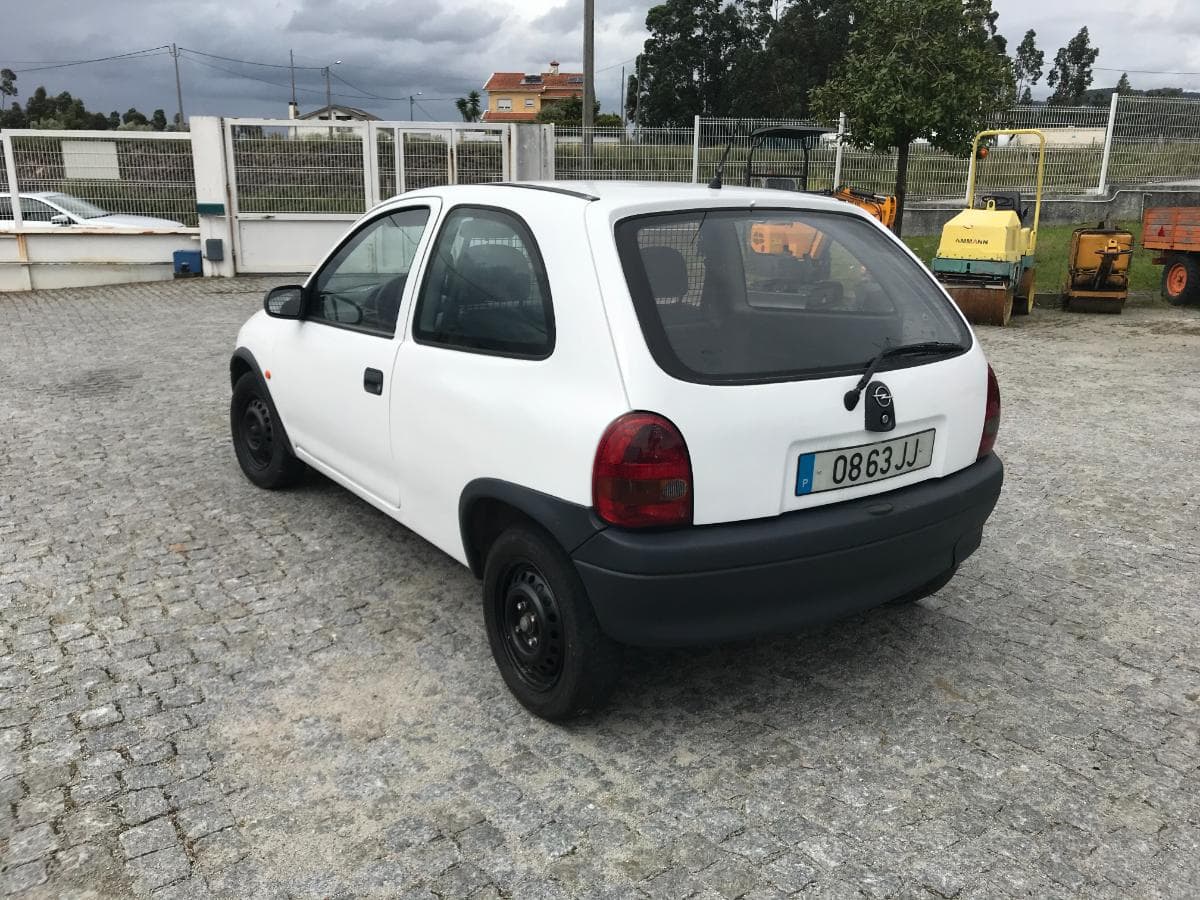 Opel Corsa · Ano 1998 — imagen 6