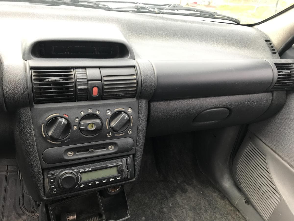 Opel Corsa · Ano 1998 — imagen 14