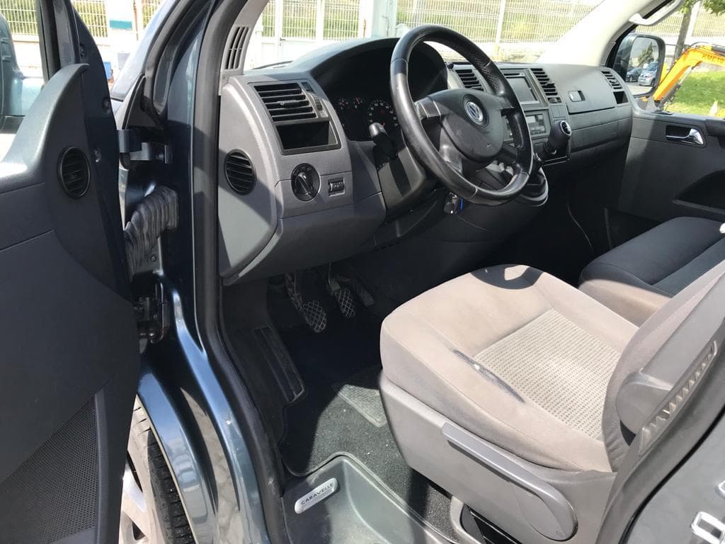 Volkswagen Caravelle 2.5 TDI · Ano 2006 — imagem 12