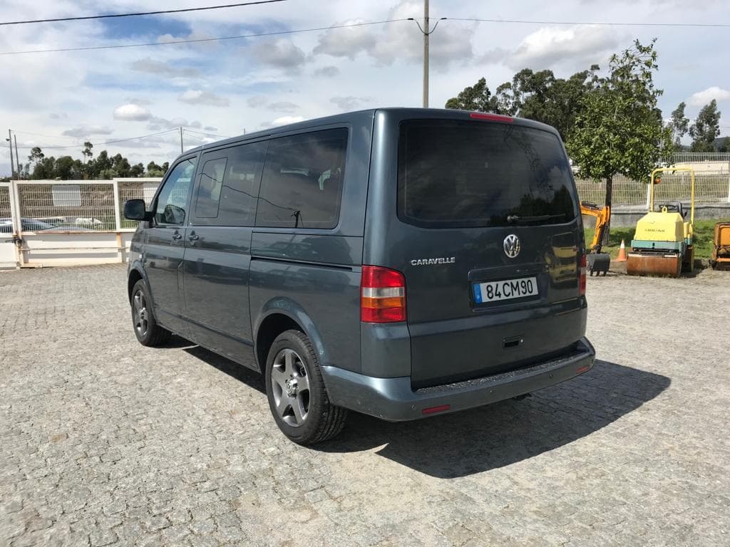 Volkswagen Caravelle 2.5 TDI · Ano 2006 — imagem 4