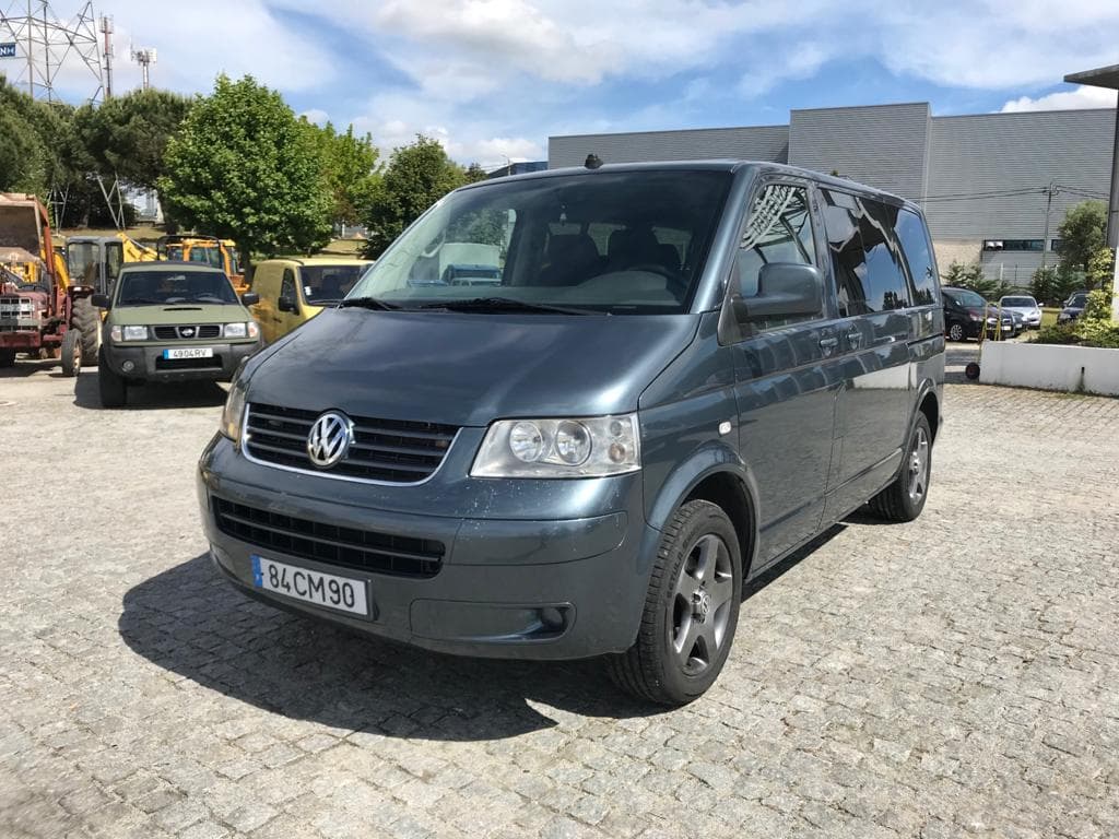 Volkswagen Caravelle 2.5 TDI · Ano 2006 — imagem 3