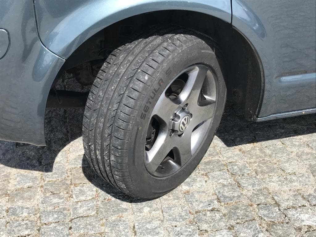 Volkswagen Caravelle 2.5 TDI · Ano 2006 — imagem 8