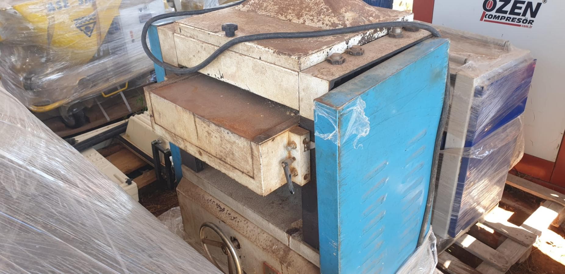 Máquina de trabalhar madeira · — imagem 2