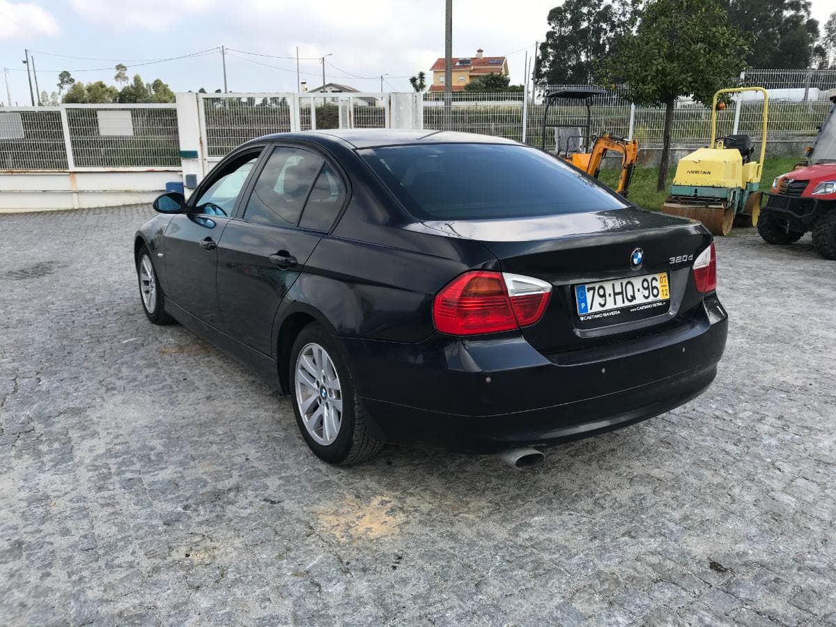 BMW 320D · Ano 2007 — imagem 6