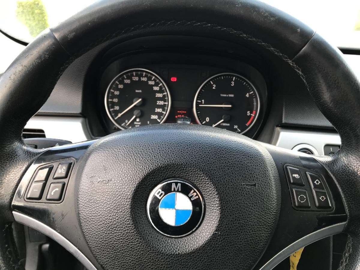 BMW 320D · Ano 2007 — imagem 22