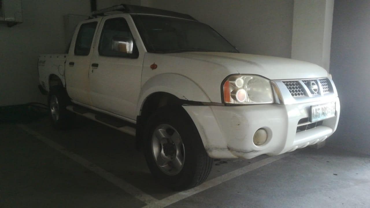 Nissan Hardbody · — imagem 8